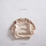 ［anggo］Twhisted sweatshirt