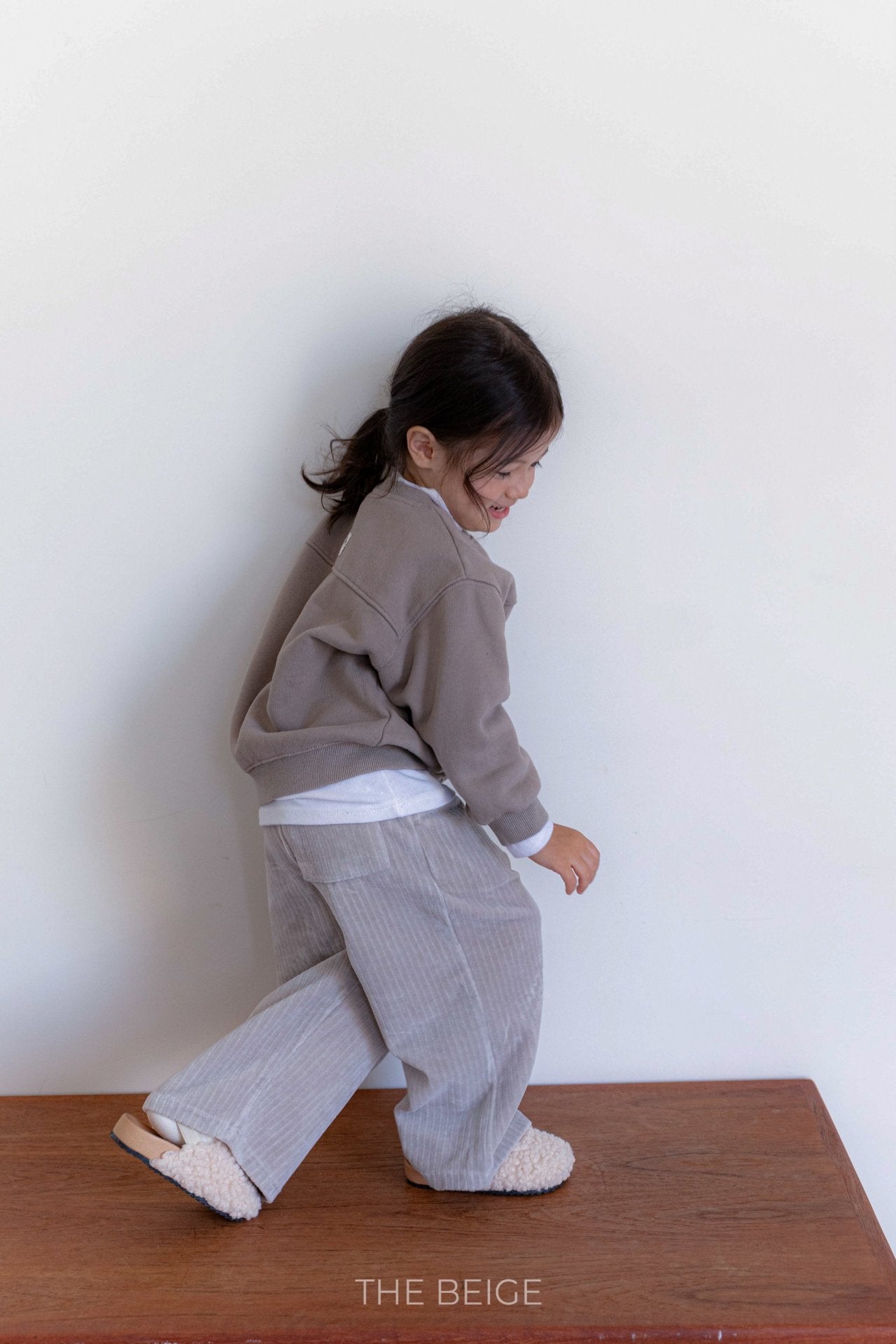 ［The beige］Velvet rib pants