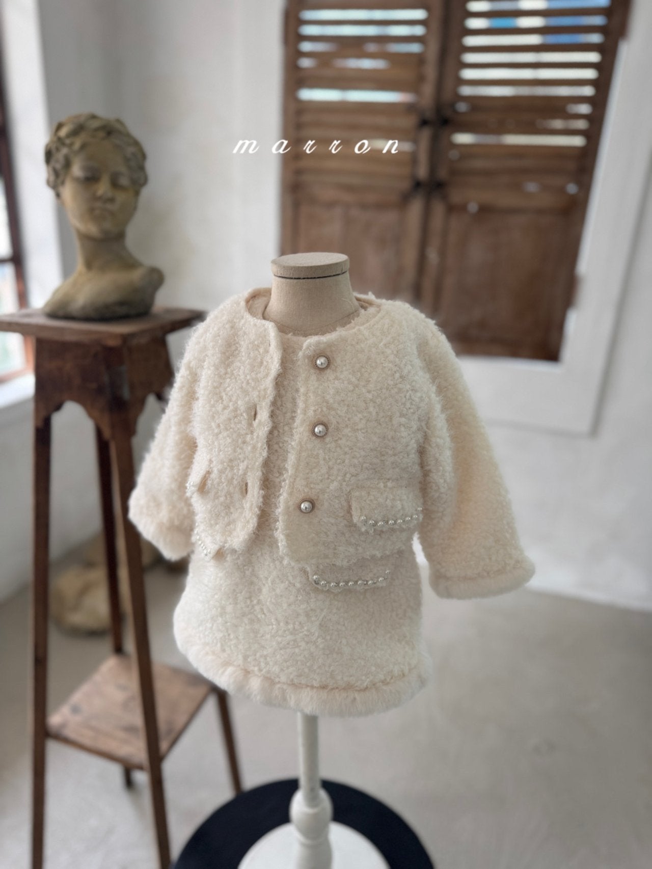 ［marron］Pearl pocket boa one-piece