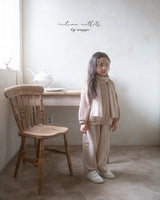 ［anggo］Twhisted sweatshirt