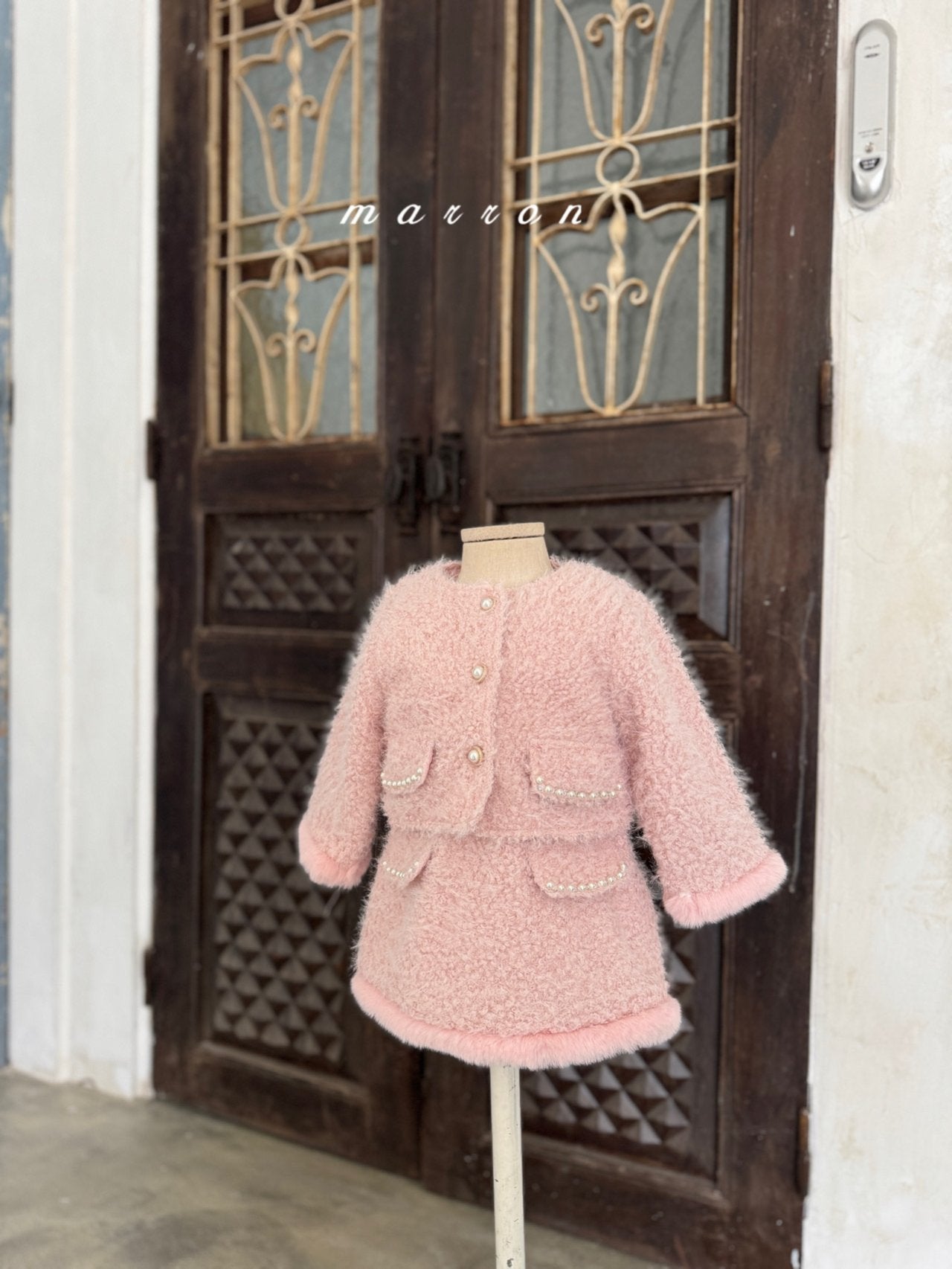 ［marron］Pearl pocket boa one-piece