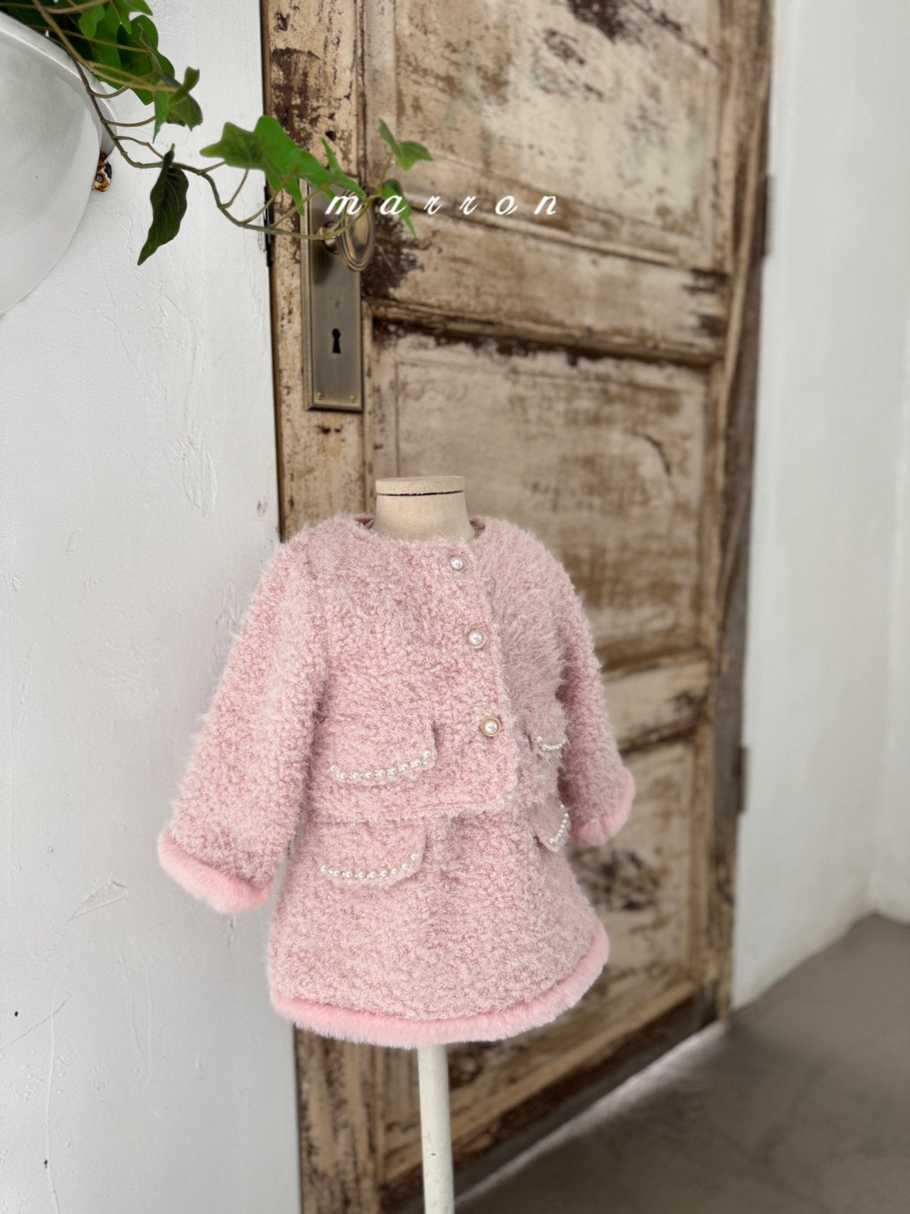 ［marron］Pearl pocket boa one-piece