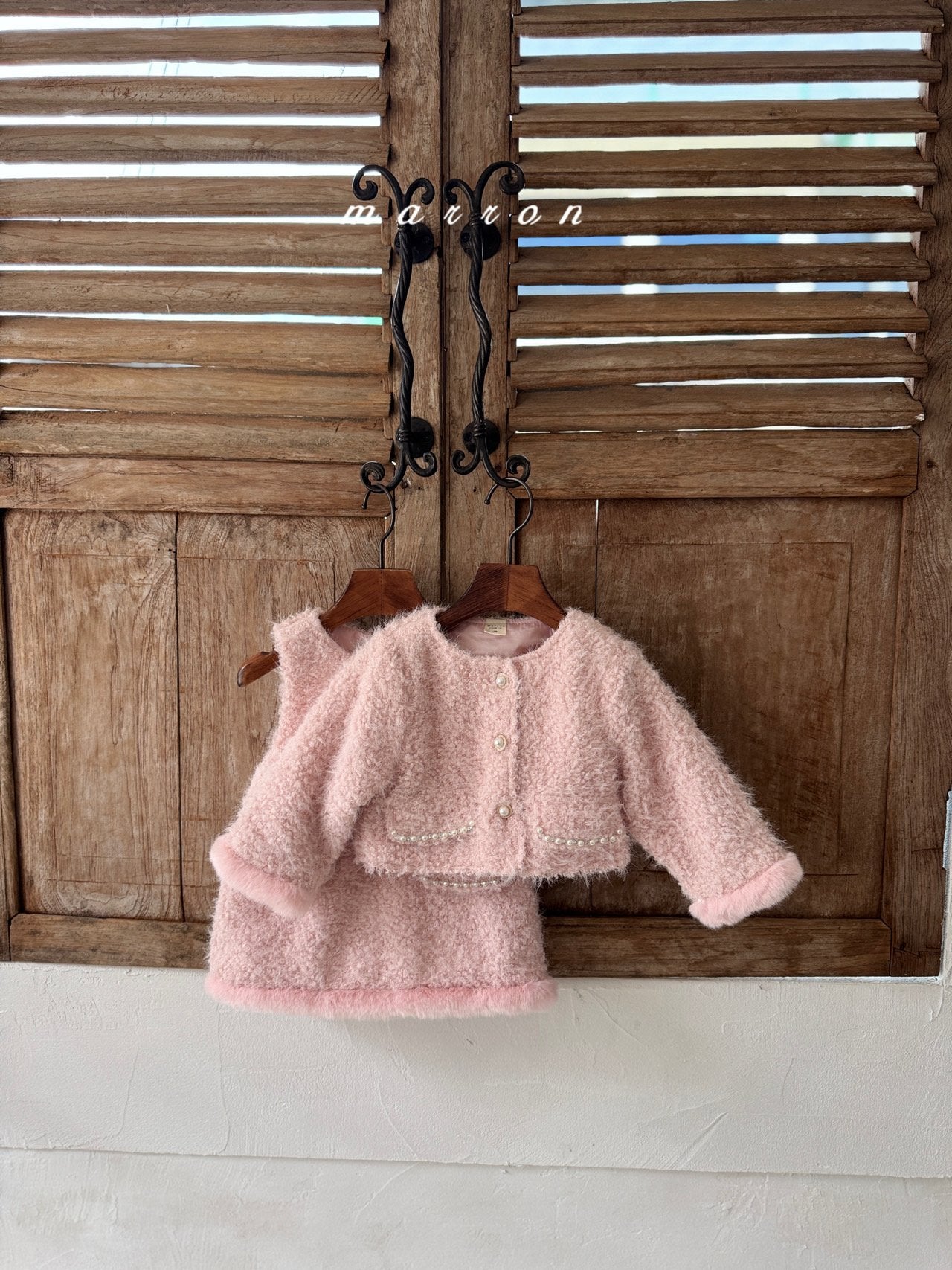 ［marron］Pearl pocket boa one-piece