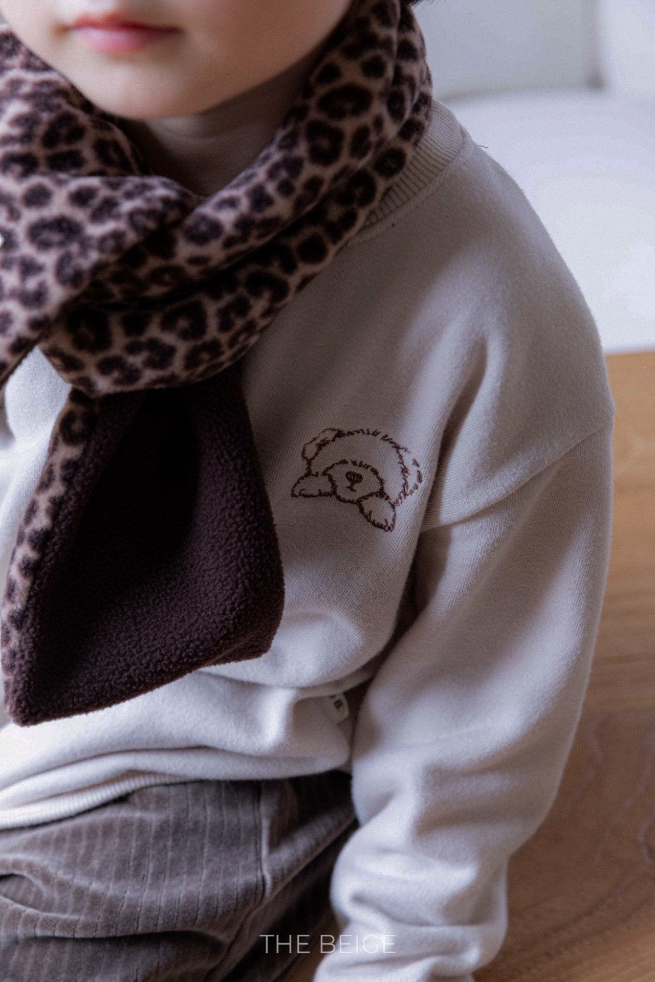 ［The beige］Reversible muffler