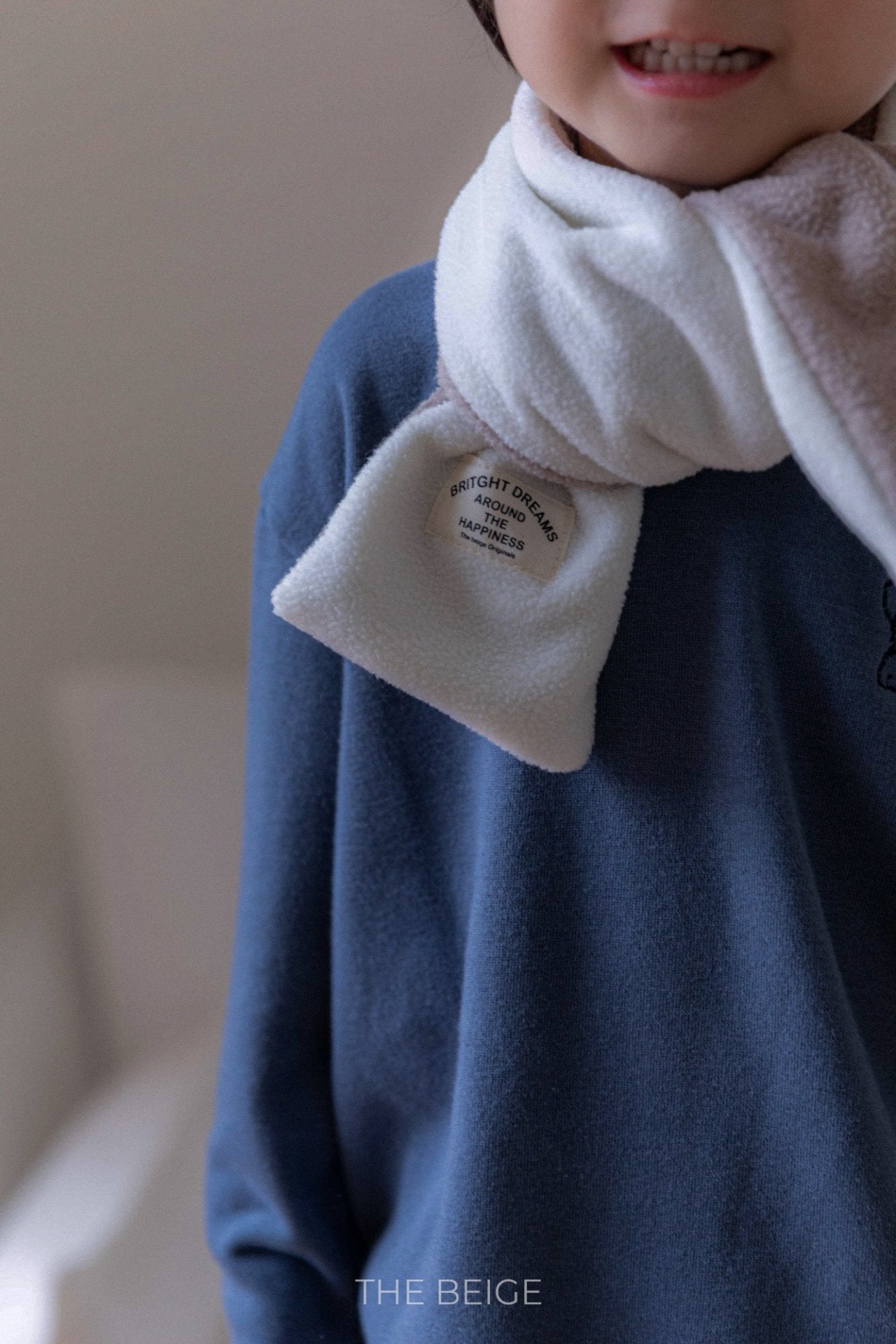 ［The beige］Reversible muffler