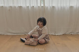 ［The beige］Embroidery Collar Tee
