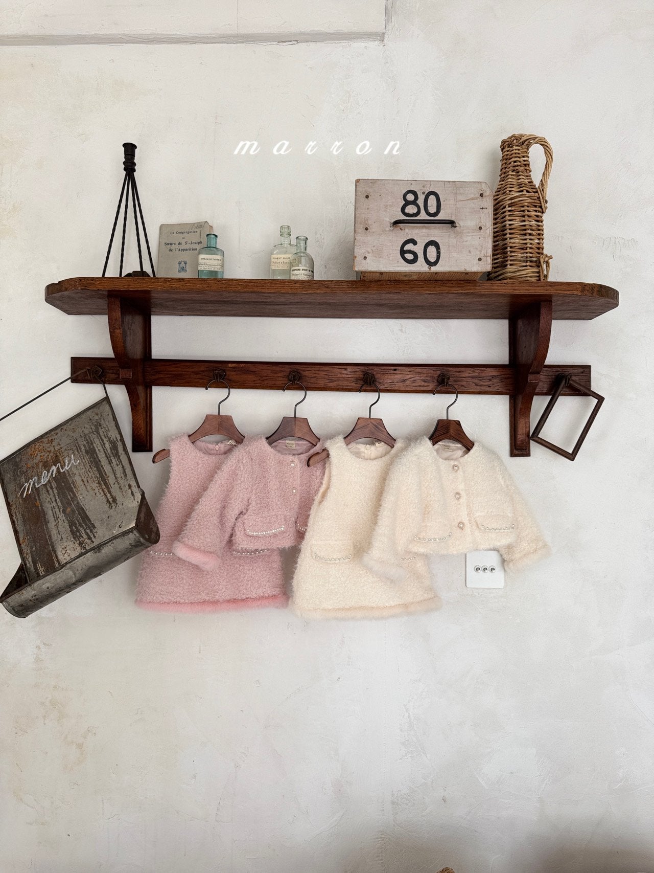 ［marron］Pearl pocket boa one-piece