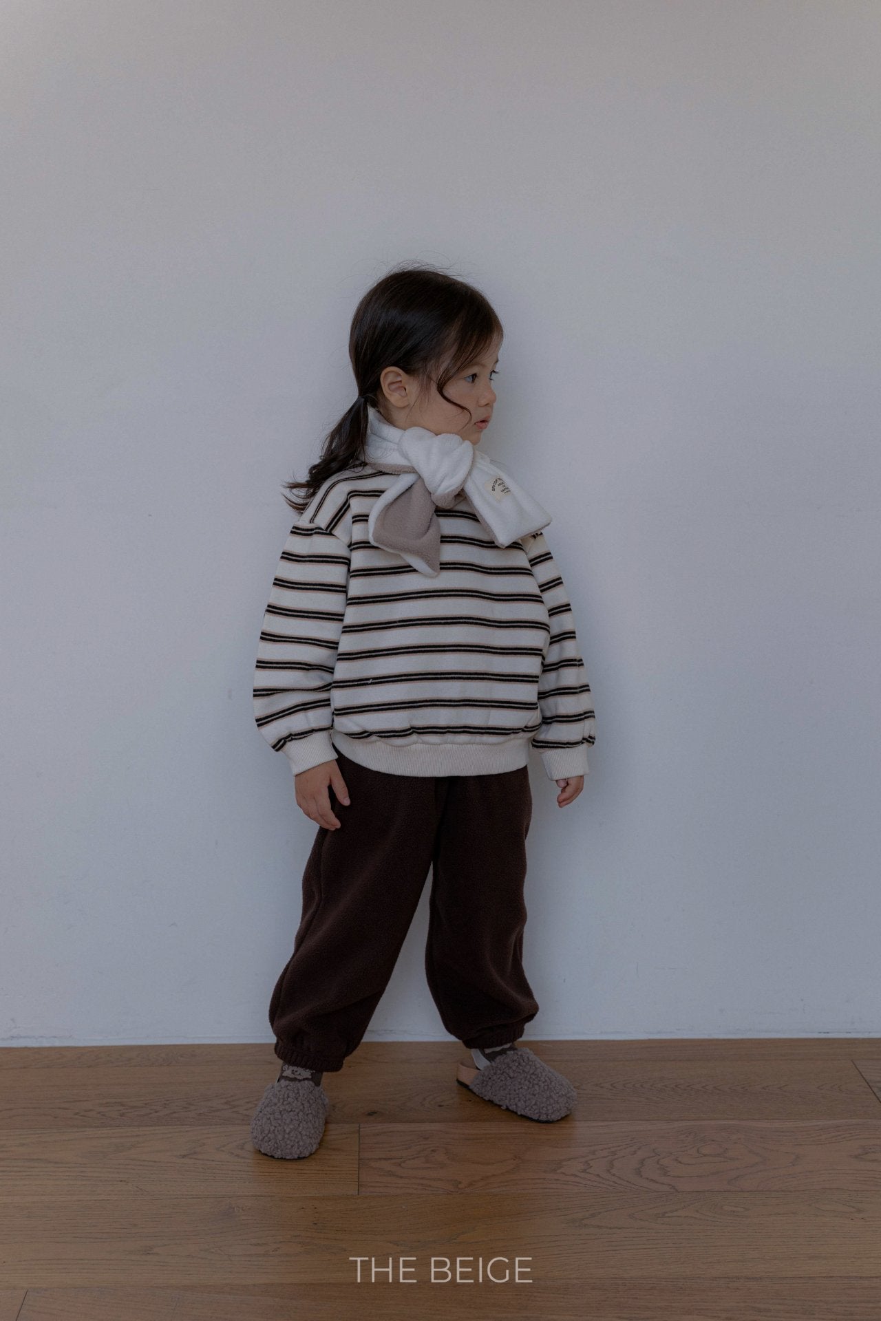 ［The beige］Reversible muffler