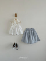 ［aladin］Embroidery sleeveless blouse