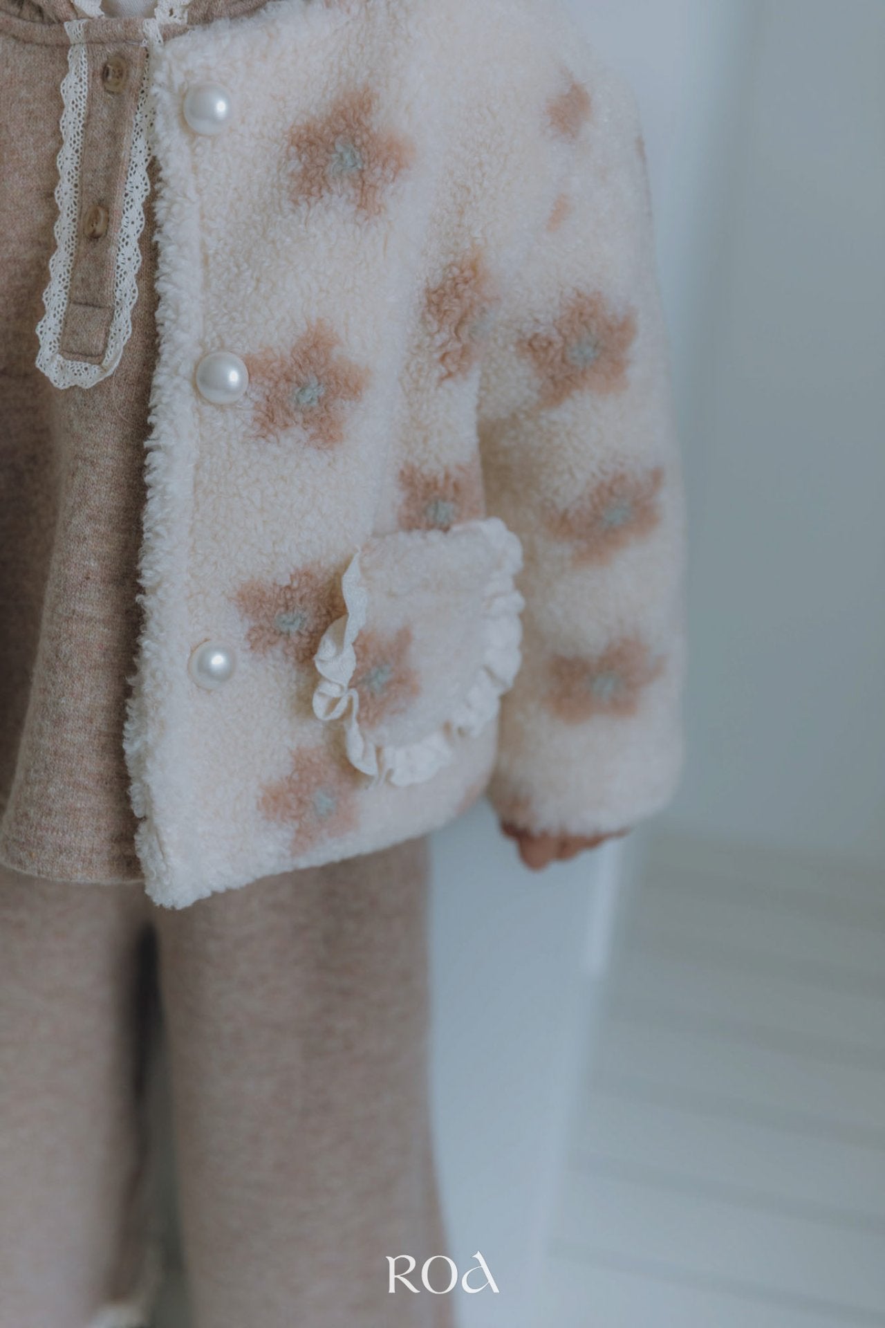 ［ROA］Flower boa jacket