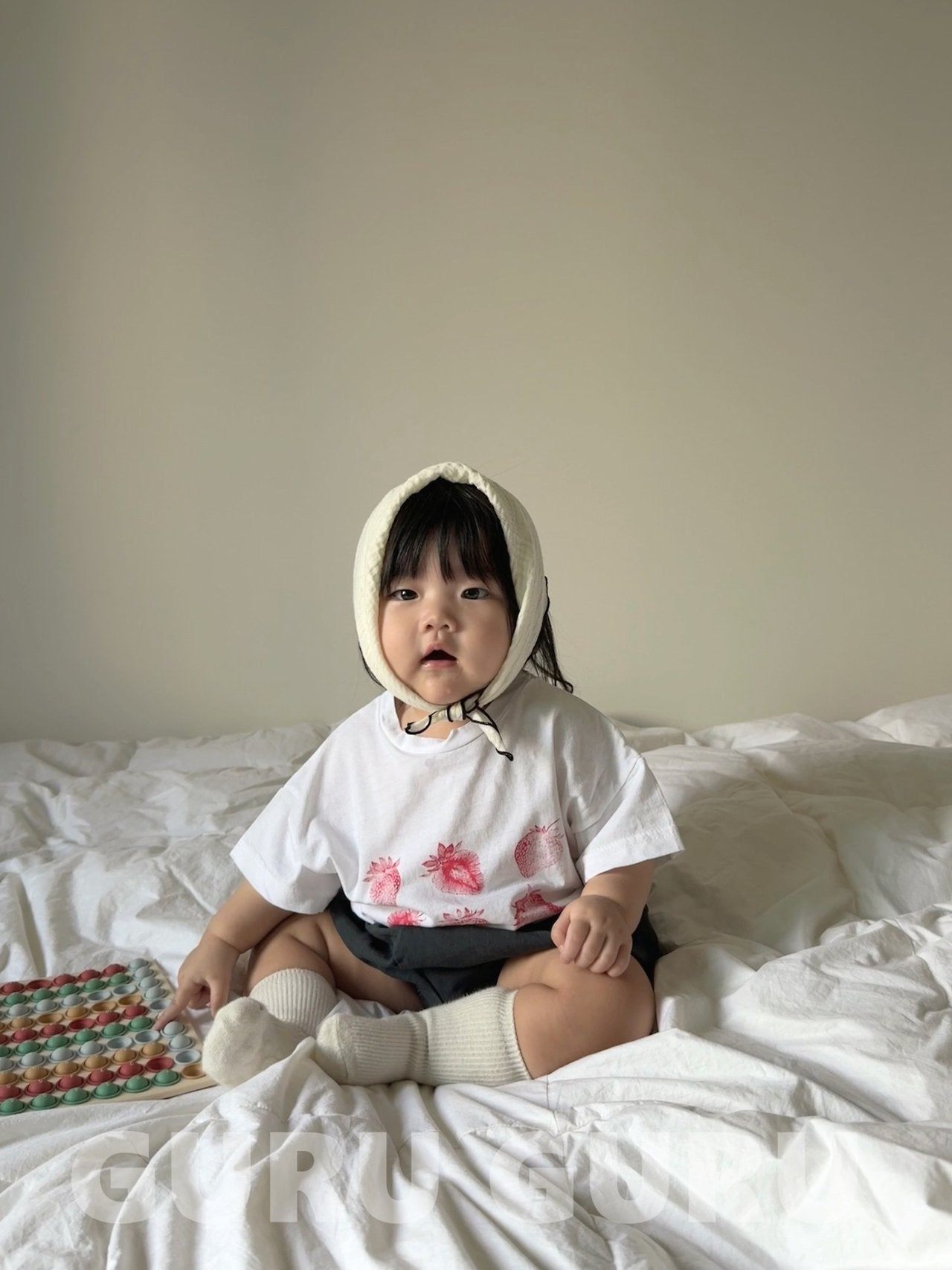 ［guruguru］Strawberry tee