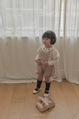 ［The beige］Embroidery Collar Tee