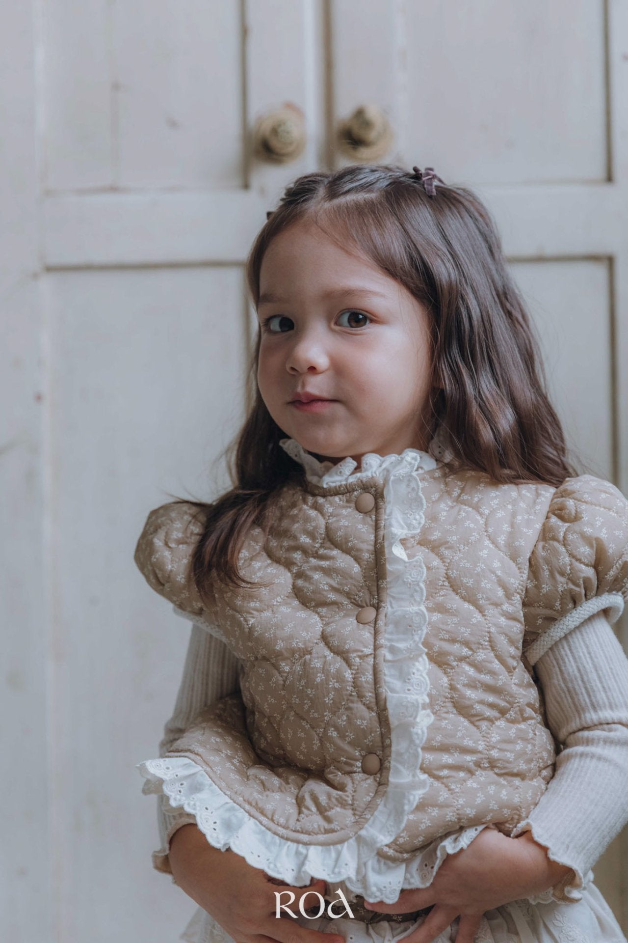 ［ROA］Quilting lace vest