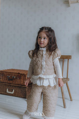 ［ROA］Quilting lace vest