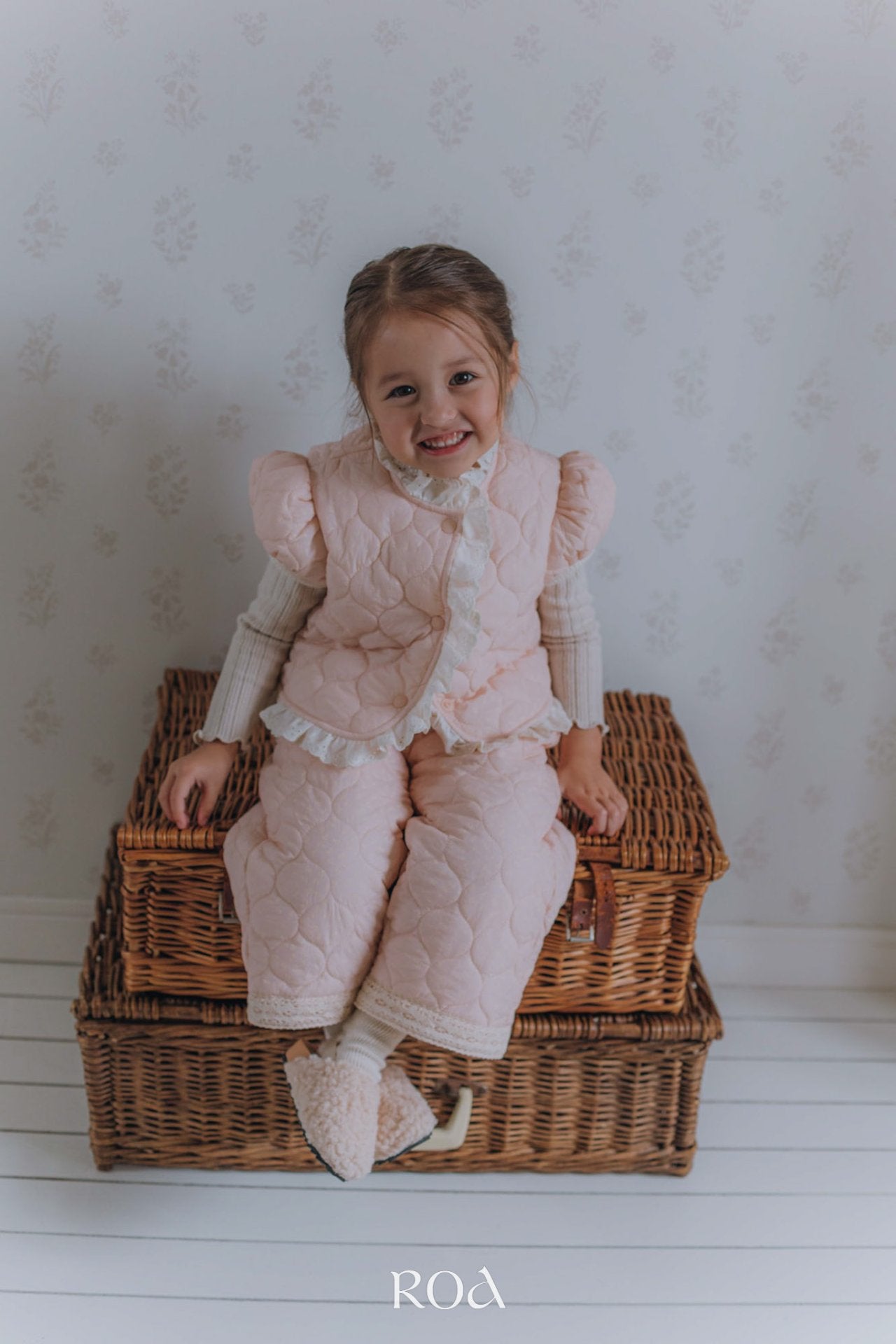 ［ROA］Quilting lace pants