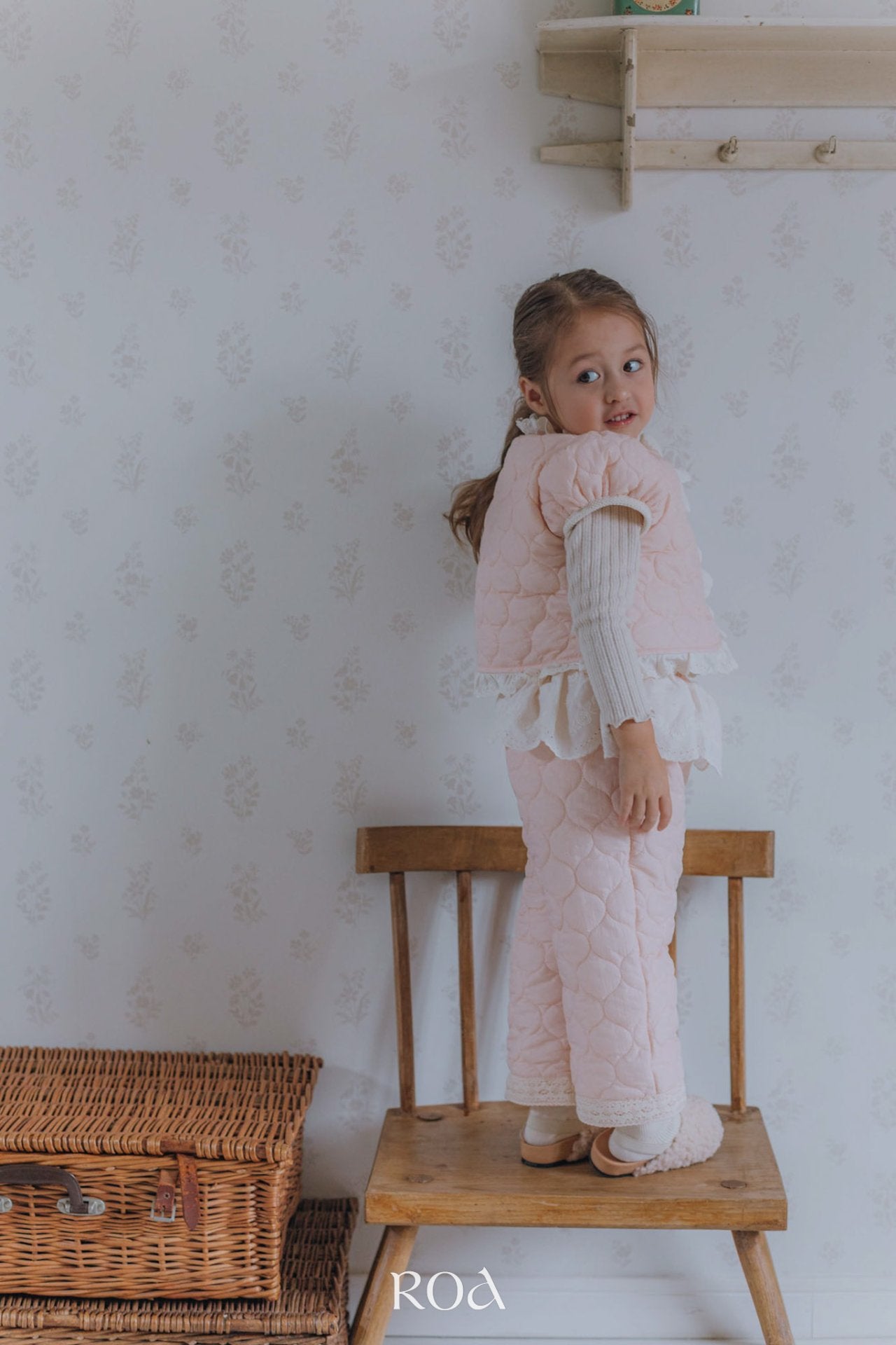 ［ROA］Quilting lace pants