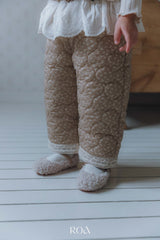 ［ROA］Quilting lace pants