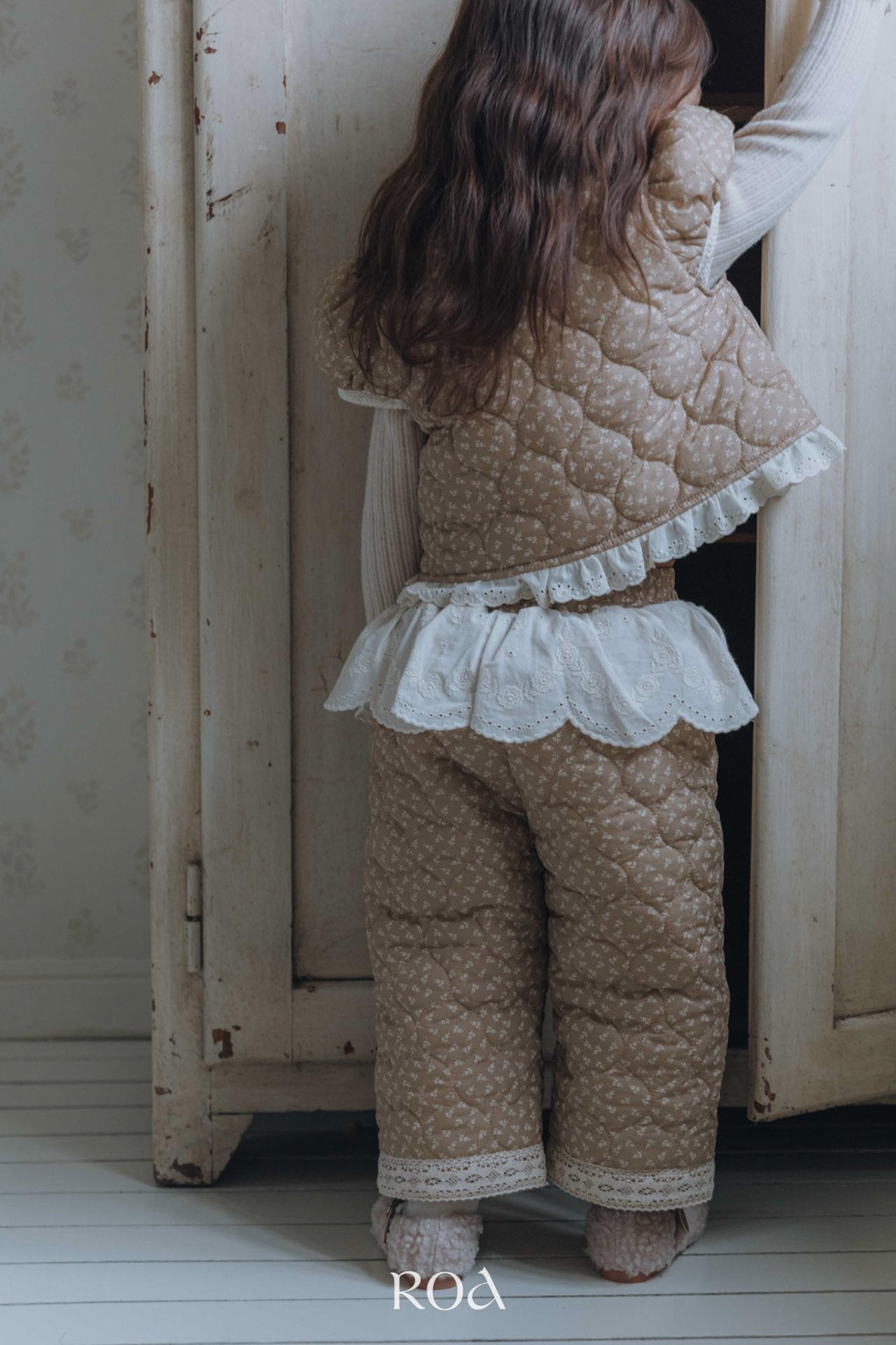 ［ROA］Quilting lace pants