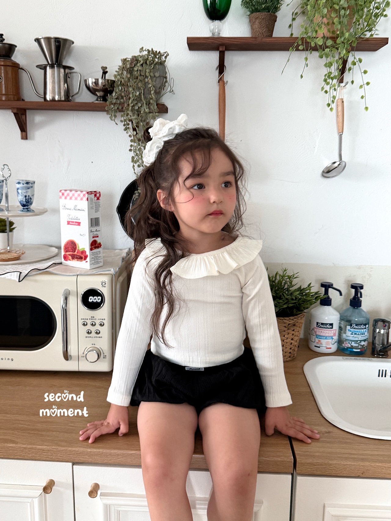 ［second moment］Frill collar rib tops