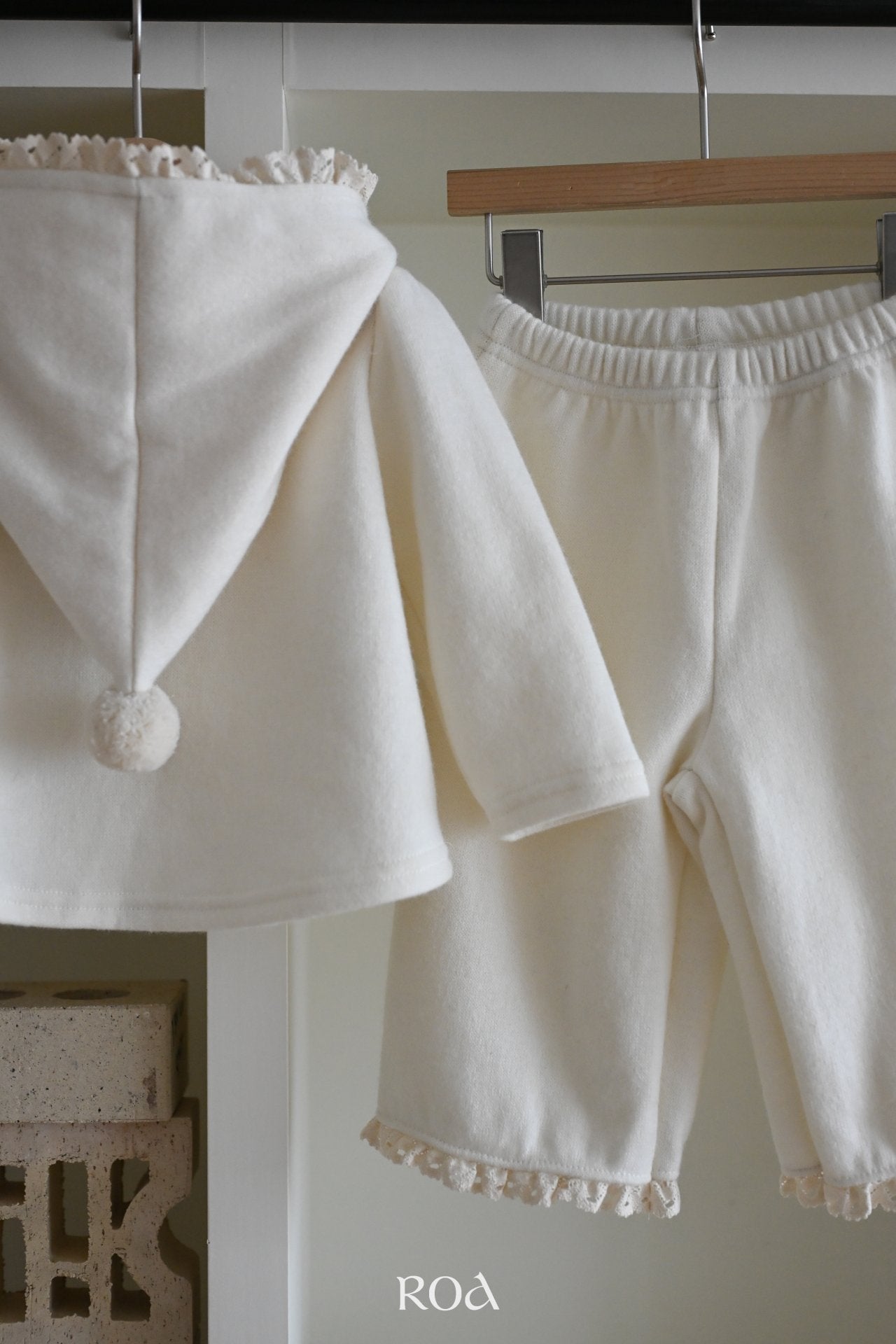 ［ROA］Pompom hood set up