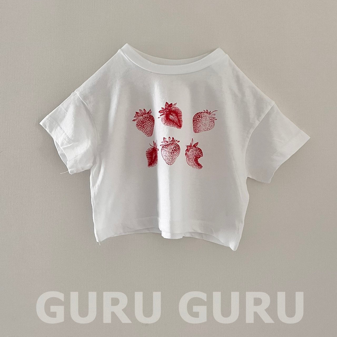 ［guruguru］Strawberry tee