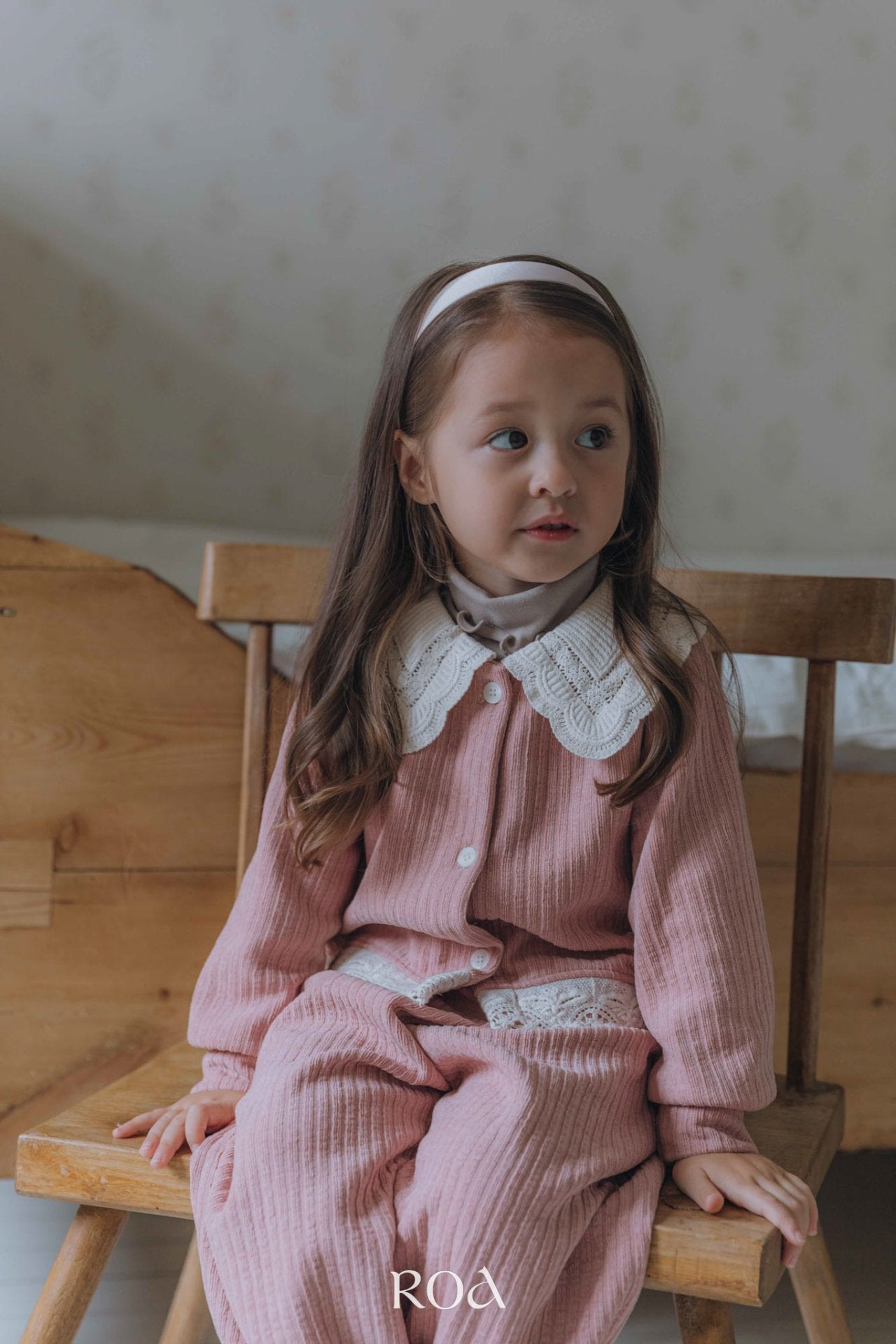 ［ROA］Lace jogger pants