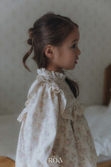 ［ROA］Square frill blouse