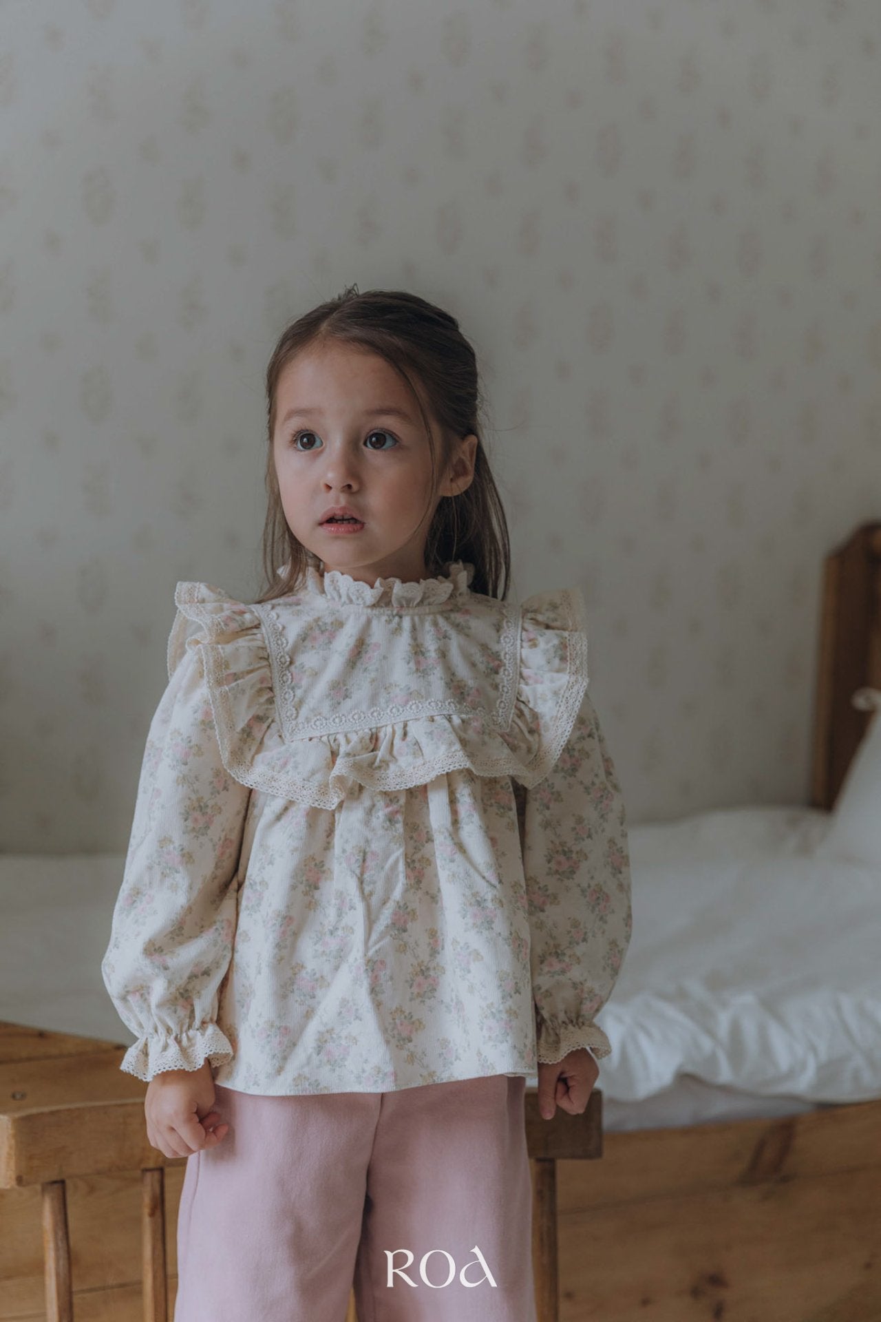 ［ROA］Square frill blouse