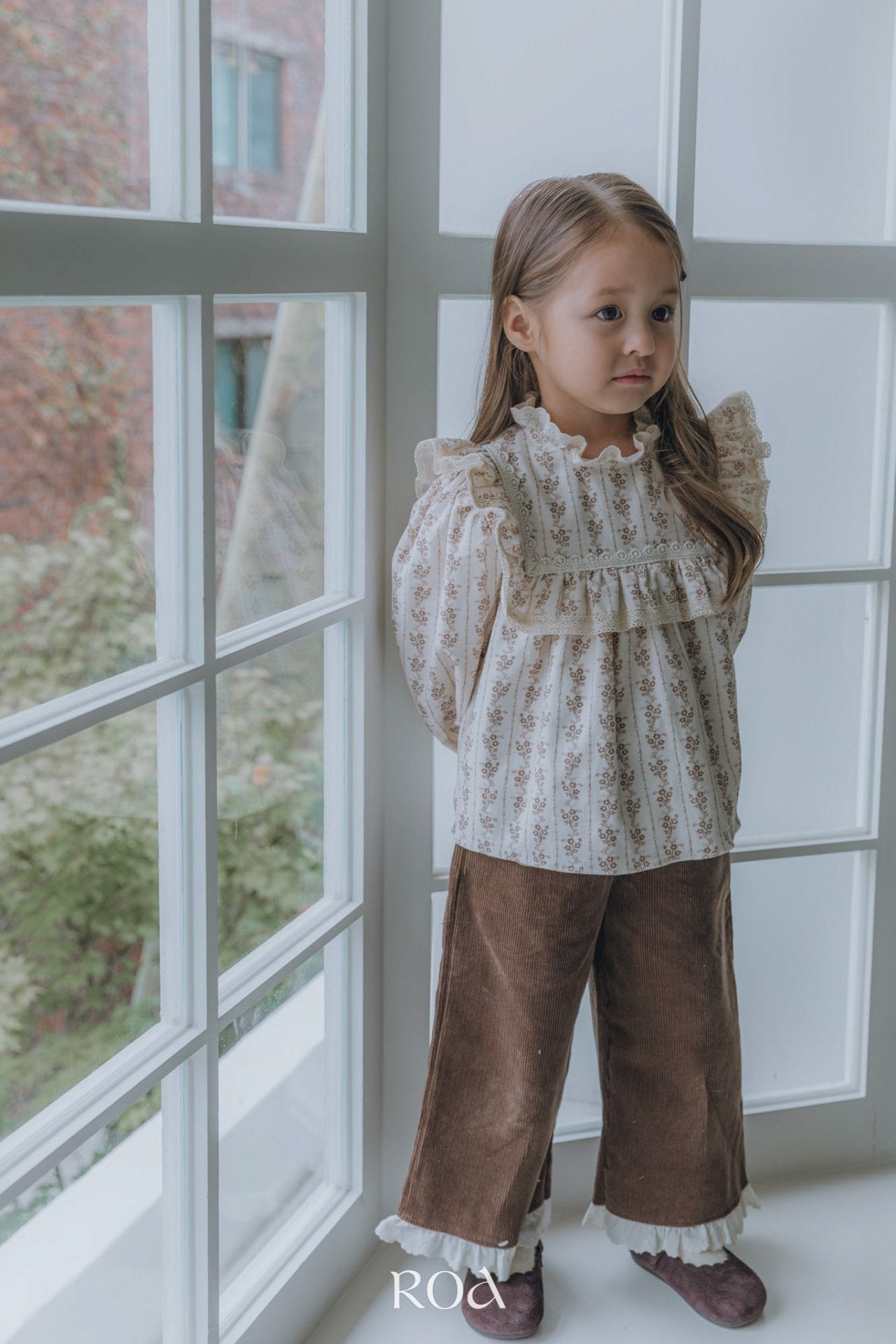 ［ROA］Square frill blouse