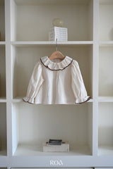 ［ROA］Tuck frill blouse