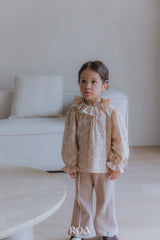 ［ROA］Tuck frill blouse