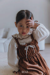 ［ROA］Tuck frill blouse