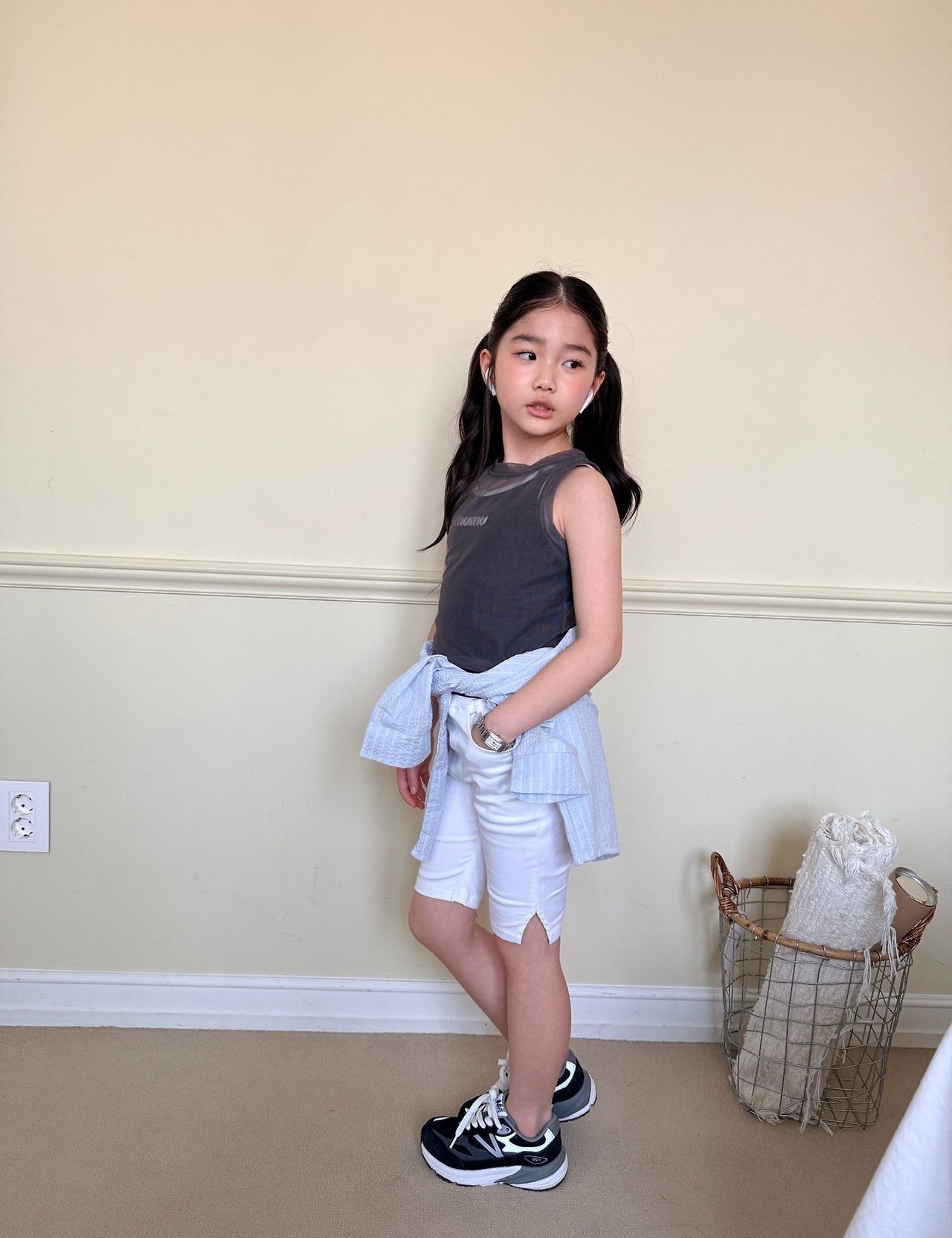 ［comma］See-through sleeveless tops