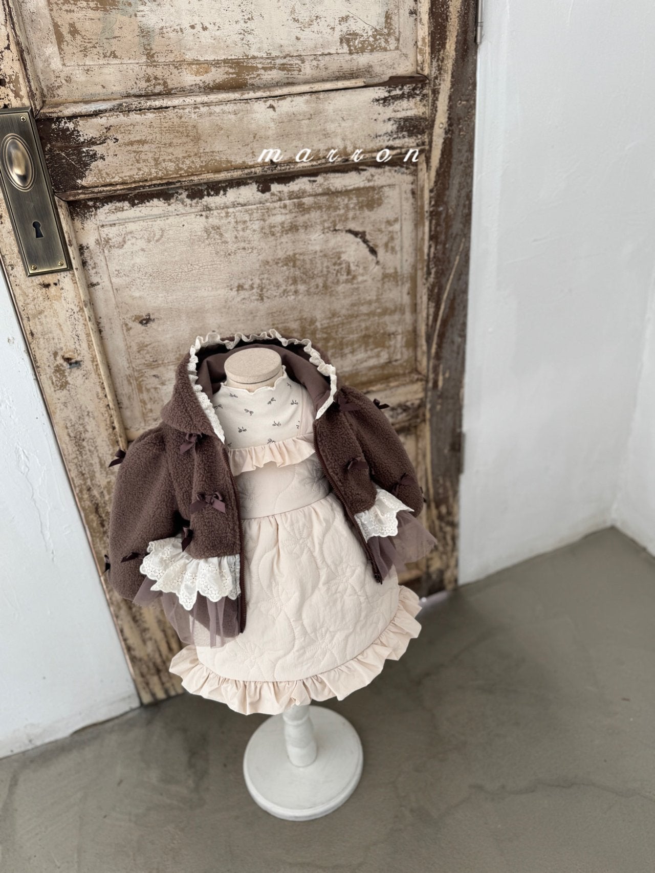 ［marron］Quilting frill one-piece