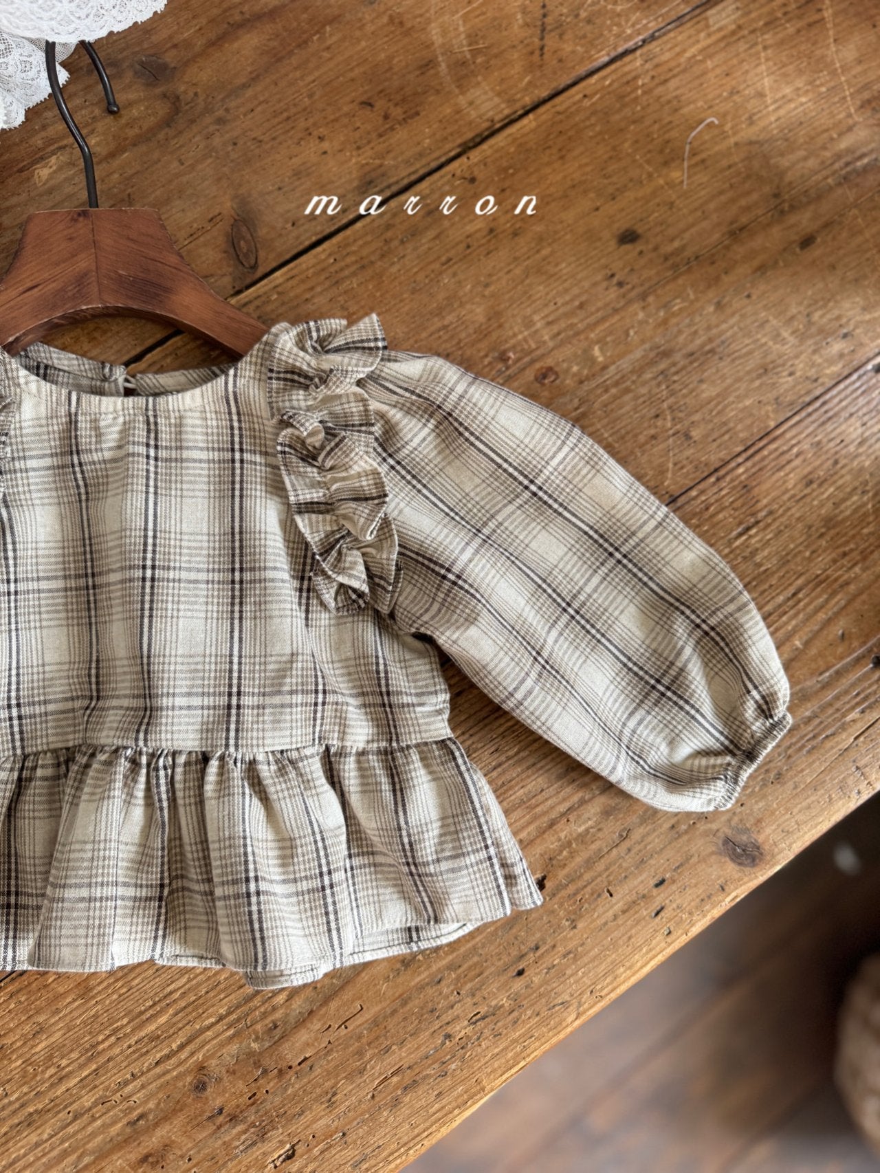［marron］Mono frill blouse