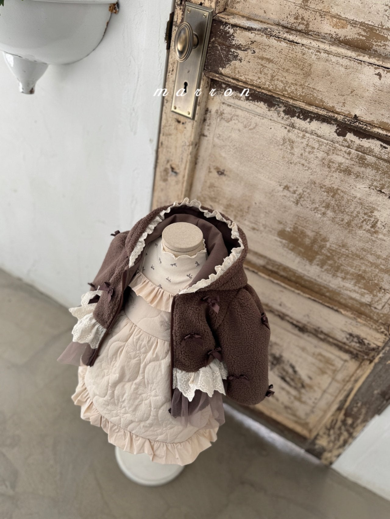 ［marron］Quilting frill one-piece