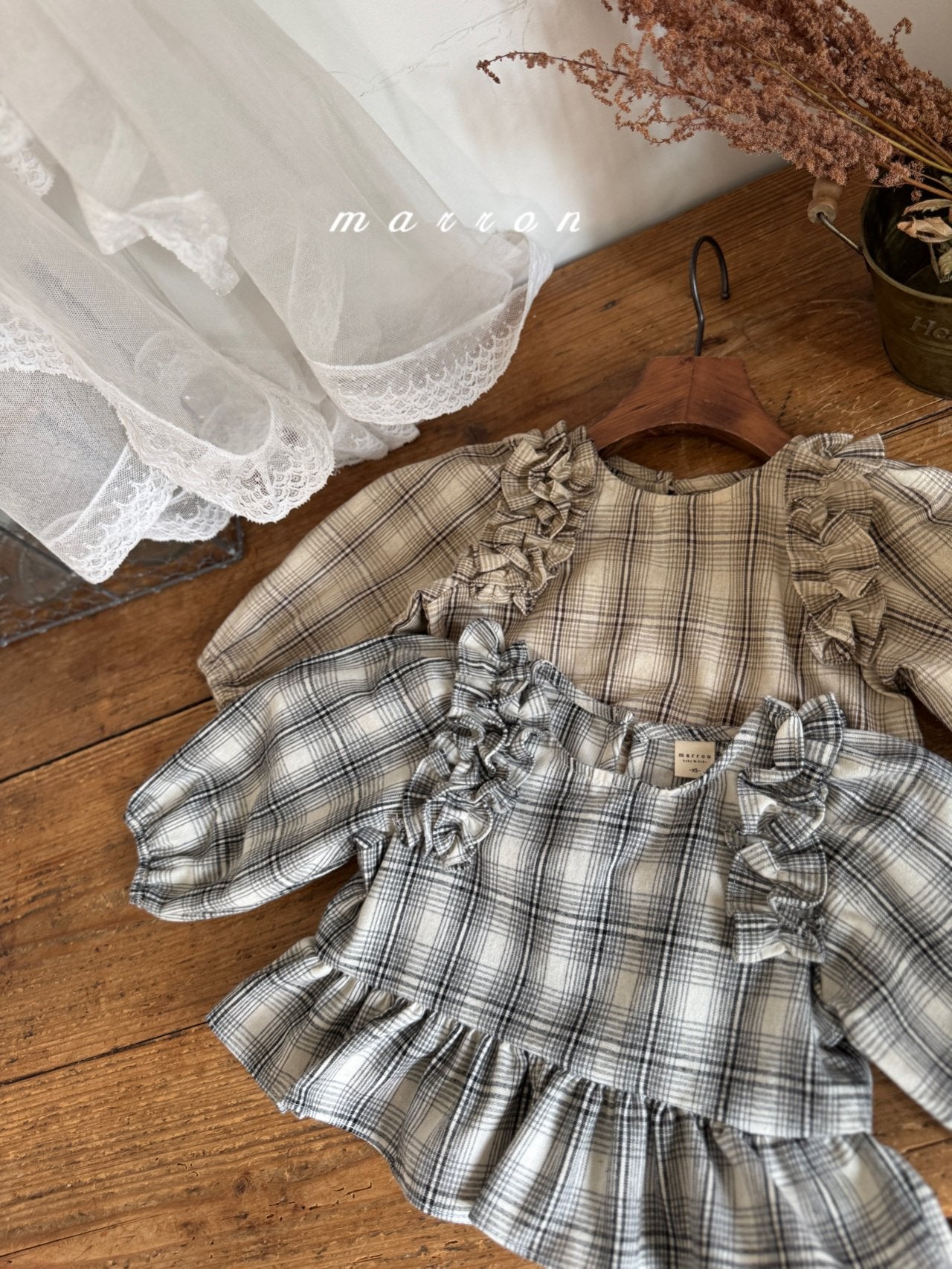 ［marron］Mono frill blouse