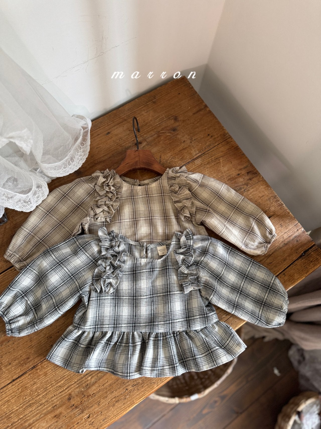 ［marron］Mono frill blouse