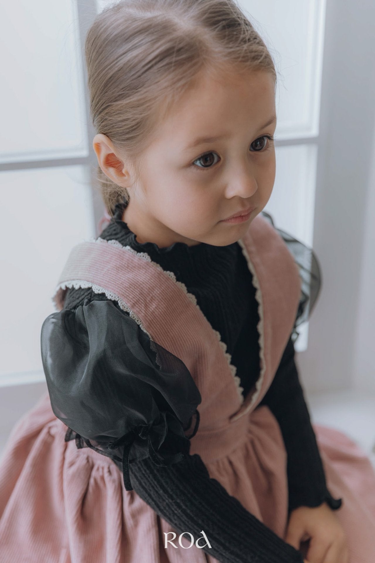 ［ROA］Lace suspender one-piece