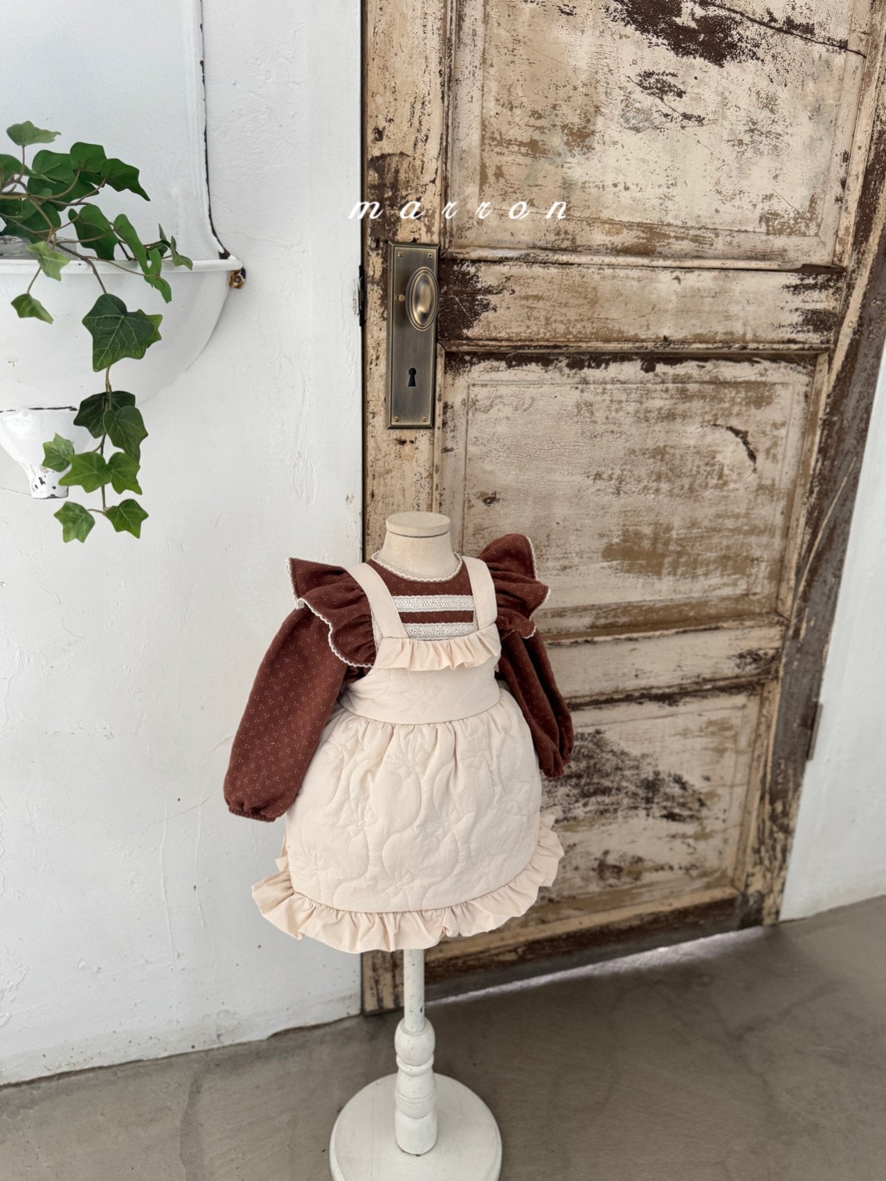 ［marron］Quilting frill one-piece