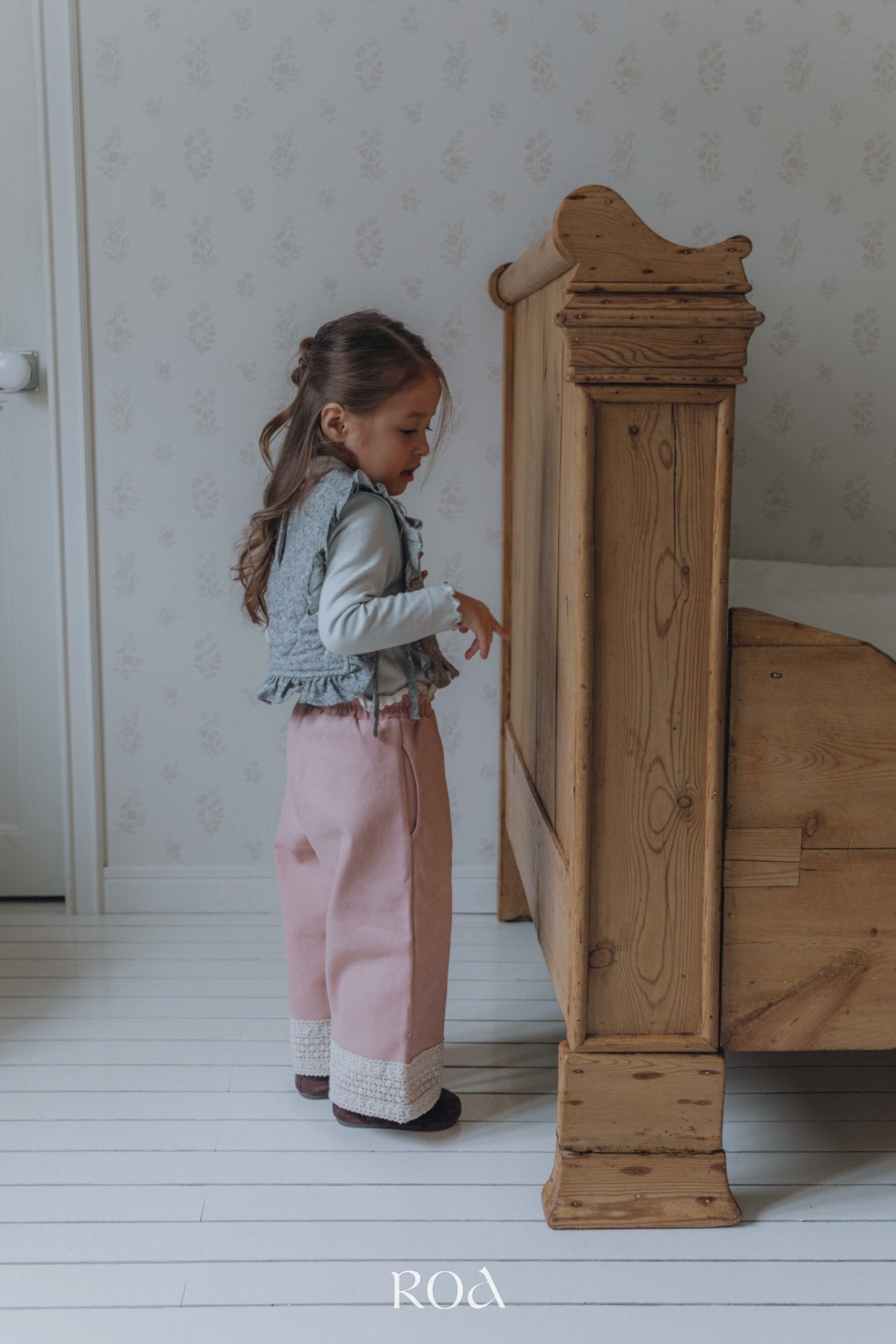 ［ROA］Lace wide pants