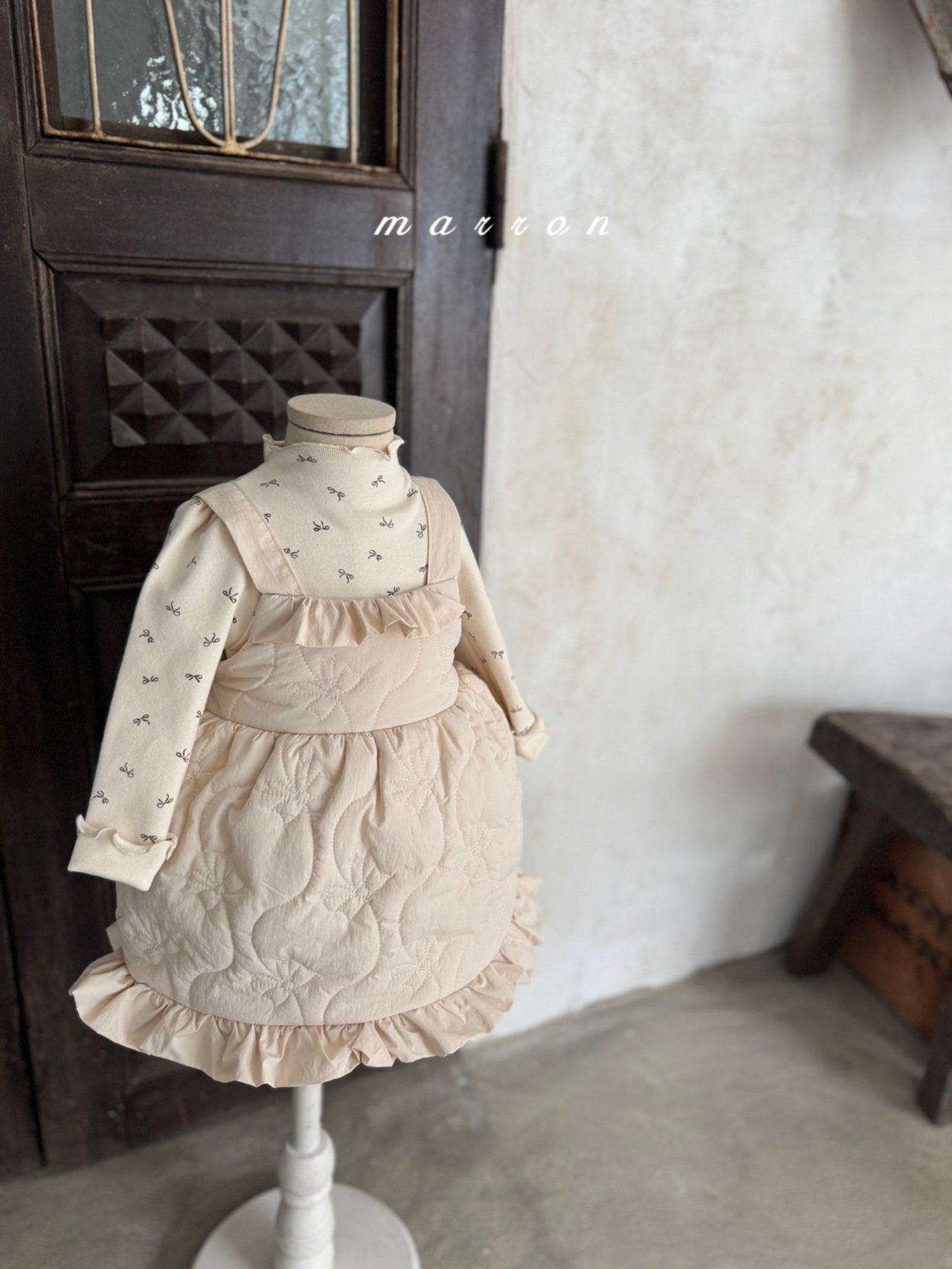 ［marron］Quilting frill one-piece