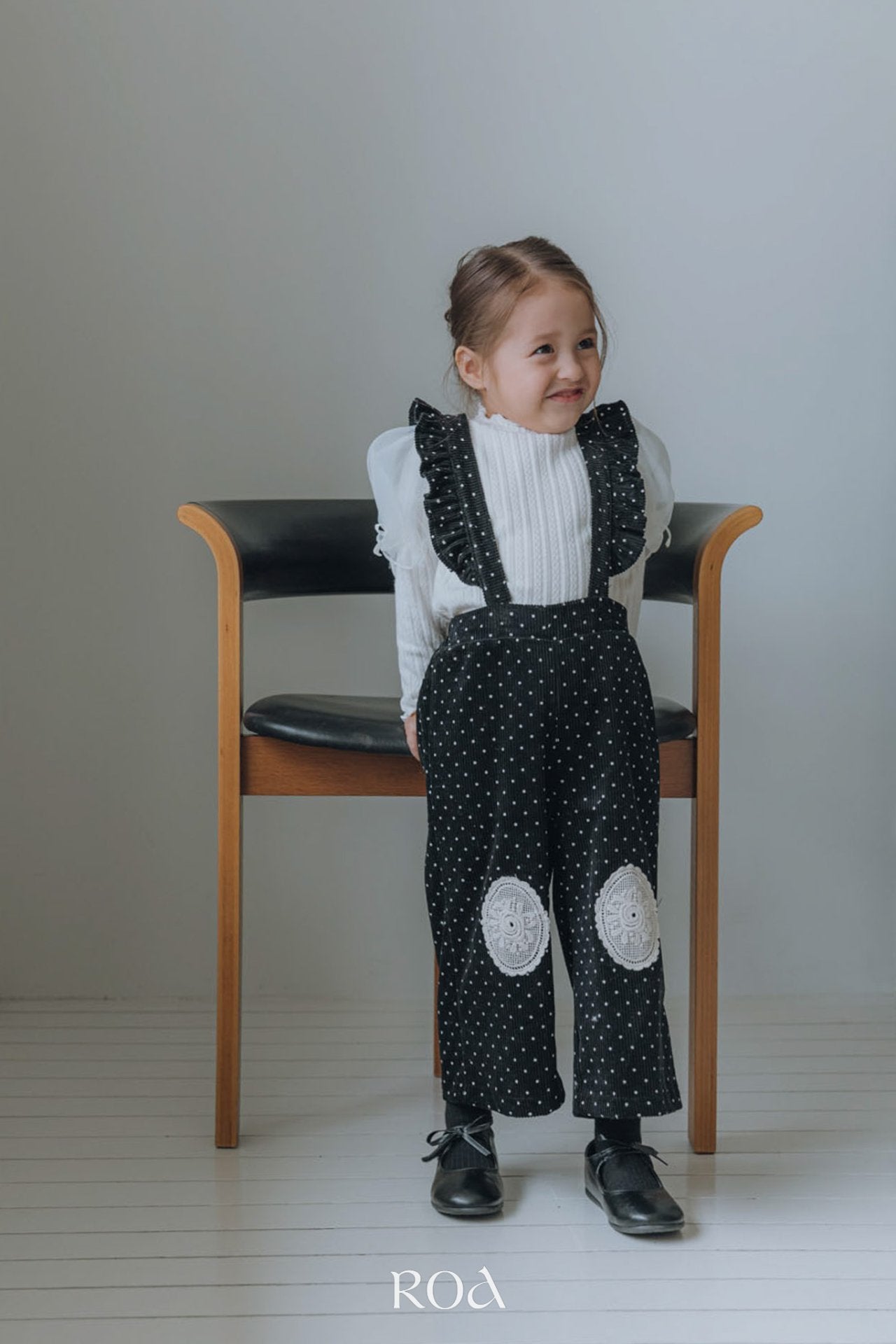 ［ROA］Dot frill suspender pants