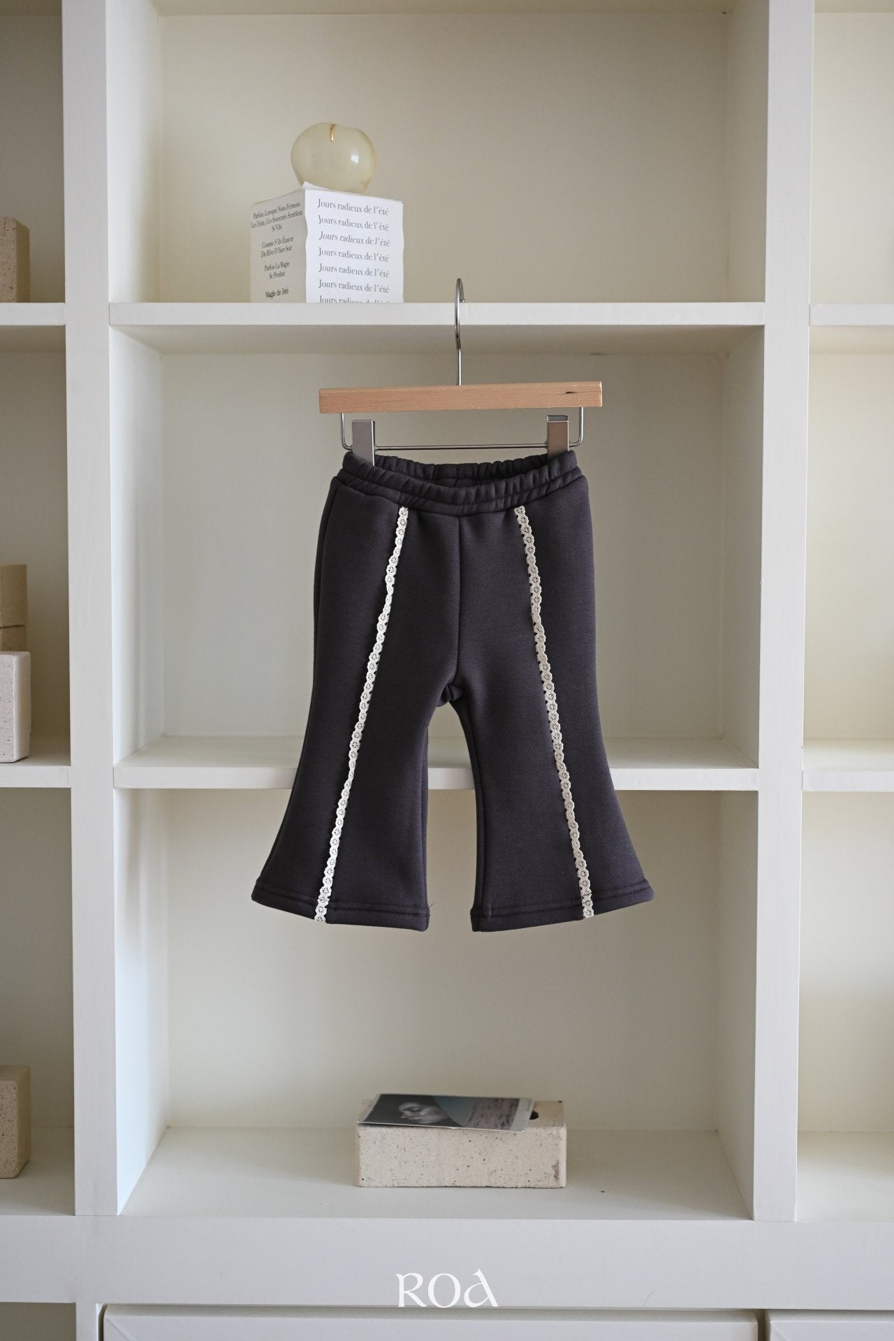 ［ROA］Corduroy ribbon pants