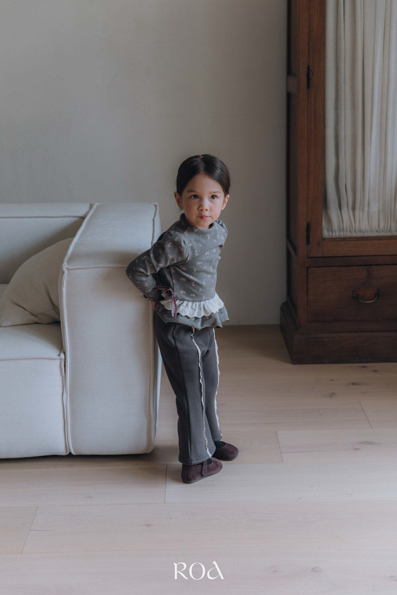 ［ROA］Corduroy ribbon pants