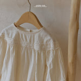 ［aladin］Lace shirring blouse