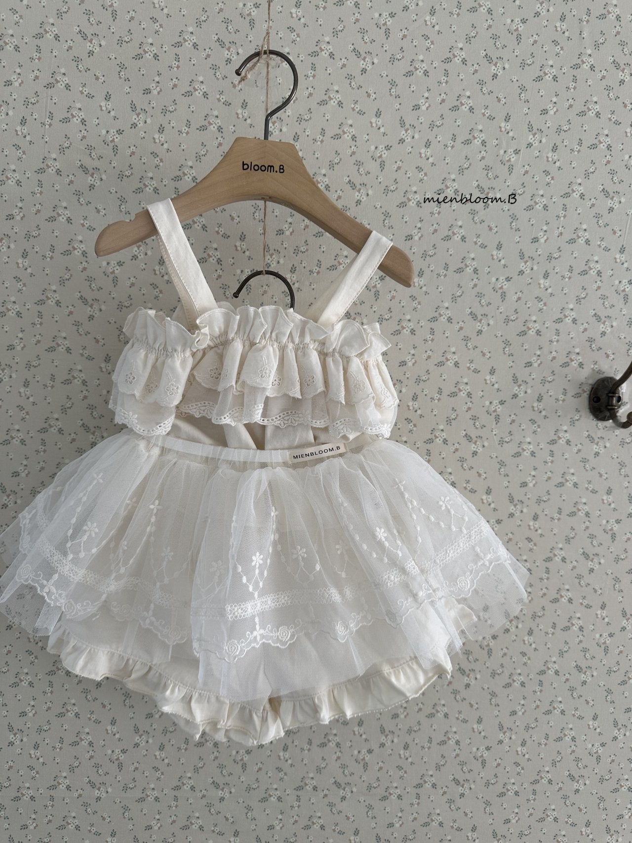 ［mienbloom.B］Dandelion rompers