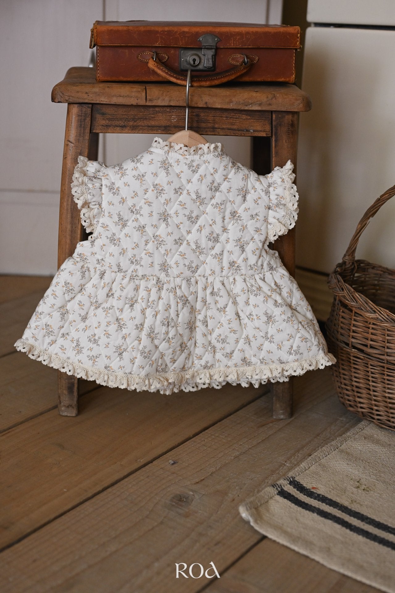 ［ROA］Emilly quilting vest