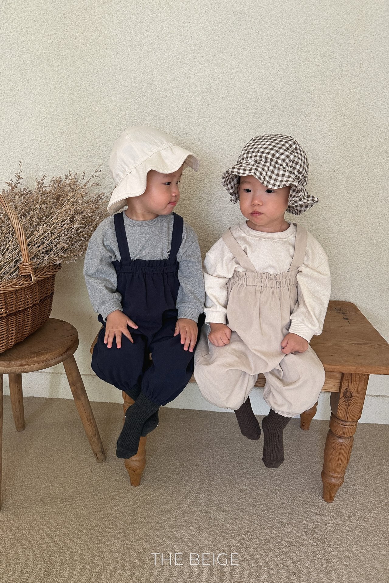 ［The beige］Suspender suit