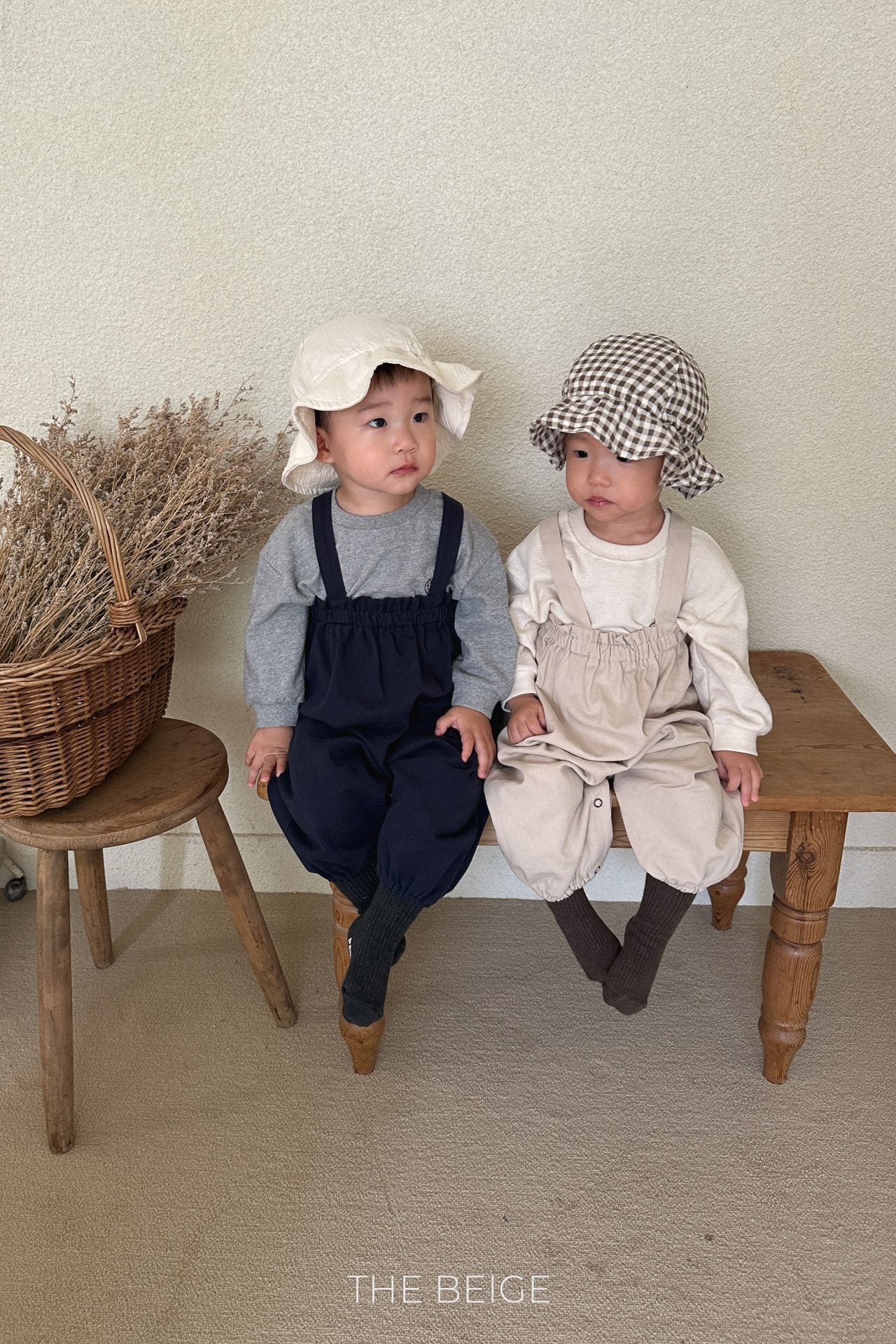 ［The beige］Suspender suit